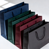 Sac en papier d'emballage cadeau de luxe en carton de qualité supérieure avec logo de marque imprimé personnalisé