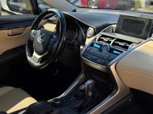 Usado cuidadosamente 2015 Lexus NX 200t 4dr SUV - Product Image 4