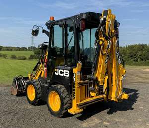 Chargeur rétrocaveuse JCB 1CX d'occasion et neuf/Chargeur rétrocaveuse Caterpillar 420 d'occasion à vendre 4x4 - Product Image 2