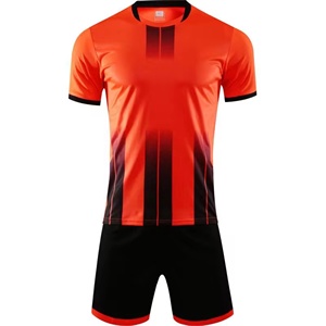 Uniformes de fútbol/fútbol de alta calidad del proveedor directo de fábrica Logotipo de diseño de tela personalizable Precio razonable para conjuntos de estilo - Product Image 6