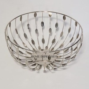 Silver Color Finishing Shiny Polished Heavy Duty Metal Wood Made Vintage Eco-Friendly Attractive Top Selling Fruit <b>Bread</b> <b>Basket</b> - Product Image 1