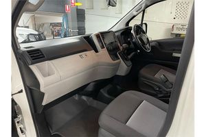 ENVÍO DIRECTO, Toyota Hiace LW-B 2020 Usada, Volante a la Izquierda, Herramienta Manual, Grado DIY, Garantía de 3 Años, Hecho en Francia - Product Image 3