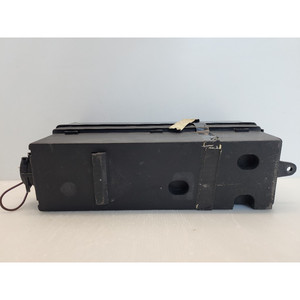 LAND ROVER Discovery Série III EJBM04ECC03 diesel 2720 (04>10) Porte-fusibles et unité de commande du calculateur - Product Image 2