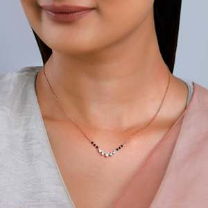 Superbe collier en or rose avec diamants Mangalsutra de qualité supérieure pour femmes, mariages et célébrations indiens traditionnels. - Product Image 4