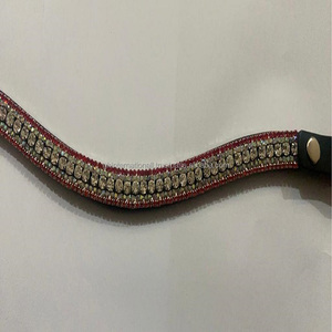 สร้อยเพชรประดับคริสตัลสีแดงใสแบบเฉพาะห้าแถวสีดำหนังม้าอังกฤษขนาดเต็ม - Product Image 6