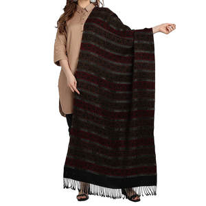 Châle d'hiver en coton de haute qualité imprimé de logo personnalisé à prix d'usine pour les femmes écharpe de broderie de conception différente - Product Image 1