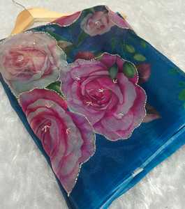 Saree de Georgette de estilo Bollywood de alta calidad con blusa a juego de bordado de secuencia atractiva para bodas indias y paquistaníes - Product Image 3