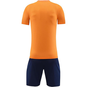 เสื้อฟุตบอลย้อนยุคเสื้อฟุตบอลผู้ชายเสื้อฟุตบอลคลาสสิกผ้าโพลีเอสเตอร์100% เรียบ - Product Image 3