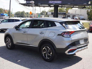 รถ Sportage Hybrid LX AWD ปี 2024 สีเทา มือสอง เกียร์อัตโนมัติ เบาะหนังสีเข้ม ระบบนำทาง สตาร์ทเครื่องยนต์จากระยะไกล หลังคาซันรูฟ รองรับ Android Auto ล้อแม็ก R17 - Product Image 5