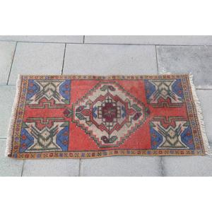Vintage Rug 1.5x3 ft, <b>Red</b> Blue Check <b>Wool</b> Turkish Rug - Product Image 4