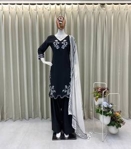 Traje Salwar Kameez Farsi de Diseñador, Muy de Moda, de Tres Piezas, con Bordado, Interior de Crepé Francés, Moderno, de Secado Rápido, para Mujer - Product Image 4