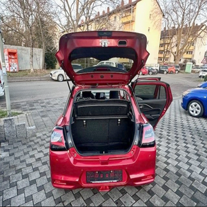 Meilleures ventes 2024 Su-zu-ki Swift 1.2 DUALJET HYBRID Comfort Technology Package Boîte automatique 60 kW 82 CV - Product Image 5