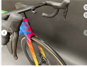 Hot 2024 Madone SLR 7 DI 2 vélo en fibre de carbone avec fourche en alliage d'aluminium à 21 vitesses et engrenages à 24 vitesses - Product Image 2