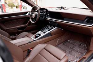 Porsche 911 Turbo S Coupé 2022, Motor de 6 Cilindros en Línea con Doble Turbo de 640 hp, Interior Color Marrón Trufa, Sin Modificaciones - Product Image 5