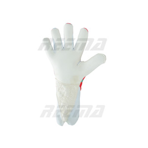 Gants de gardien de but tricotés respirants en latex Softy de 3mm de haute qualité, durables et à haute absorption des chocs, fabriqués au Pakistan - Product Image 3