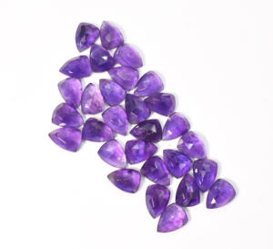 Natural Amethyst Triangular Shape <b>Rose</b> Cut Faceted 141.50 Cts 29 Pieces Lot - Product Image 3