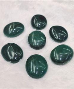 Cristal Curativo de Jade Verde, Piedra Semipreciosa Artesanal para el Equilibrio Energético, Fomenta el Coraje, la Confianza y Atrae lo Positivo - Product Image 2