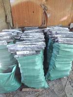 Charbon de bois dur naturel 100% de qualité supérieure Meilleur prix Charbon sans fumée pour l'exportation de barbecue du Vietnam