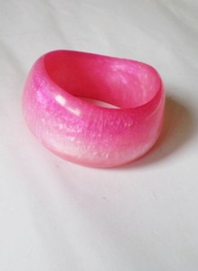 Brazaletes de resina hechos a mano ecológicos para mujer, moda sostenible a la moda para bodas, fiestas a la venta, cantidad a granel - Product Image 2