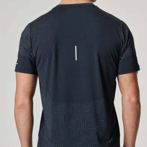Fashionable Men's <b>Moisture</b>-<b>Wicking</b> T-<b>Shirt</b> - Comfortable, Stretchable, and Ideal for Everyday Wear and Athletic Activities - Product Image 5