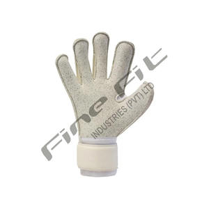 ถุงมือผู้รักษาประตูแบบมืออาชีพป้องกันการลื่นฟุตบอลราคาไม่แพงทำจากหนังมีตะขอเกี่ยวแบบห่วงปิดสำหรับทุกเพศ - Product Image 3