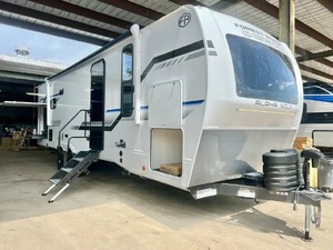 F-O-R-E-S-T R-I-V-E-R C-H-E-R-O-K-E-E A-L-P-H-A W-O-L-F 2-5-R-B d'occasion 2026 à vendre - Product Image 6