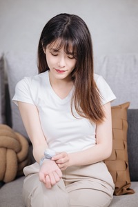 Masajeador de manos terapéutico con propiedades de terapia de acupuntura - Product Image 6