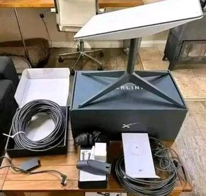 Internet Satelital Starlink v4 en Caja Sellada de Tendencia, con Todos los Accesorios Completos, Listo para Entrega Mundial - Product Image 4