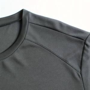 เสื้อยืดสำหรับผู้ชายเสื้อยืดวิ่งระบายอากาศได้ดีเสื้อออกกำลังกายฟิตเนสเสื้อกีฬาคอกลมผ้าตาข่ายด้านหลังโลโก้ออกแบบได้ตามต้องการ - Product Image 4