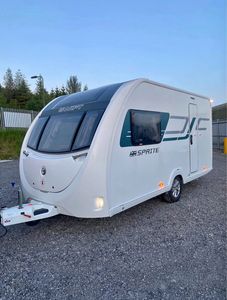 Caravane familiale tout-terrain à toit rigide, remorque de voyage tout-terrain, caravane à vendre, norme australienne - Product Image 1