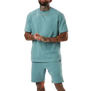 Vente chaude vêtements d'entraînement élégants course ensemble short décontracté prix de gros respirant nom de l'équipe ensemble d'été personnalisé - Product Image 1