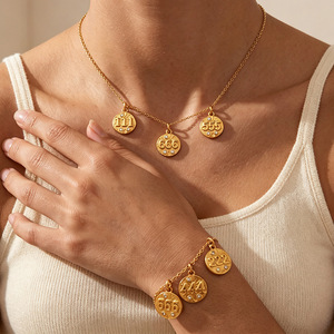 เครื่องรางเลขเทวดาแห่งสวรรค์ |   จี้สแตนเลสสตีลชุบทอง 18K PVD ประดับเพชร CZ ลายเลขนำโชค |   กันน้ำและป้องกันการเกิดคราบ - Product Image 4