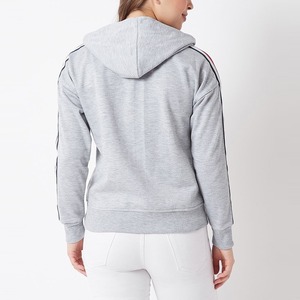 Sudadera con Capucha Gris, Corte Regular, Algodón French Terry, Color Sólido, Estilo Casual para Otoño, Unisex, Manga Larga, Diseño con Bolsillos - Product Image 2
