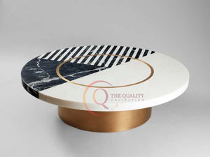 Llamativa y elegante mesa de centro redonda de mármol con patrones artísticos en blanco y negro y base de metal con acento dorado - Product Image 2