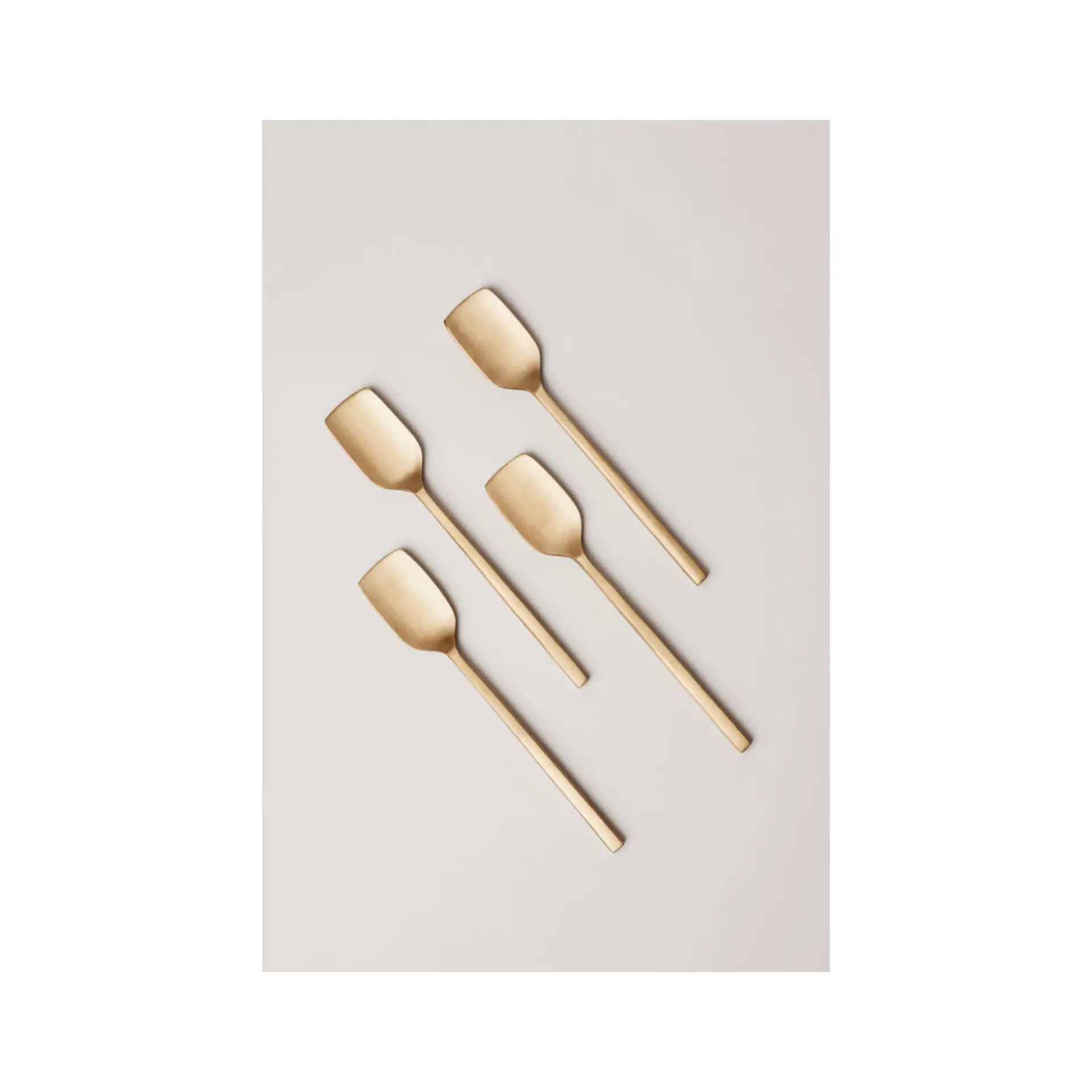 ملعقة آيس كريم نحاسية الأعلى مبيعًا مع طلاء غير لامع للاستخدام المنزلي بحجم مخصص من النحاس للأدوات مائدة من 4 أطباق للفنادق