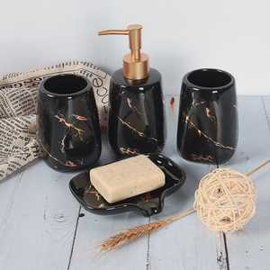 Ensemble de salle de bain - Product Image 1