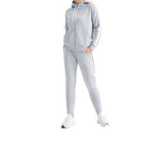 Conjunto personalizado de dos piezas para mujer, conjunto básico con Sudadera con capucha y pantalones, chaqueta con cremallera, conjunto de chándal para correr - Product Image 3