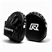 Dummy incurvé en cuir microfibre, absorbant les chocs, durable, confortable, logo personnalisable, entraînement de boxe, kickboxing, MMA