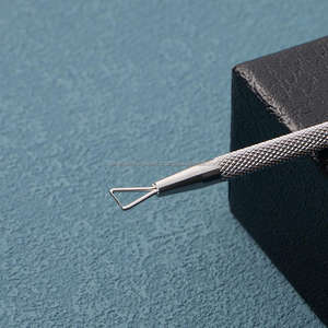 Empujador de Cutículas de Doble Cabeza Triangular de Acero Inoxidable, Raspador para Remover Esmalte de Gel, Herramienta de Cuidado Personal y Arte, con Logotipo Personalizado - Product Image 3