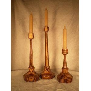 Portavelas de Madera Natural Ecológico para Decoración Navideña Tradicional y Contemporánea con Diseño Artesanal Atemporal - Product Image 1