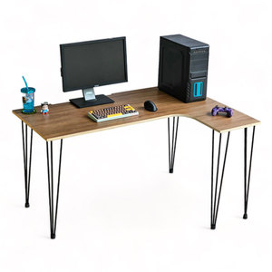 Bureau de jeu en forme de L GD68083 140x100cm avec pieds en fer à cheveux de cheval, surface en MDF et bois contreplaqué pour usage domestique ou professionnel, idéal pour ordinateur - Product Image 1
