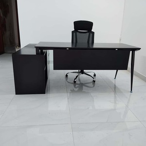 Escritorio Ejecutivo Minimalista de Roble 160x140cm con Patas de Acero HBCO021 - Product Image 6