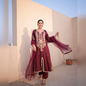 ชุดสلوار คามีซ ผ้าซาตินไหมแท้ธรรมชาติ พร้อมกางเกงปาลาซโซและผ้าคลุมไหล่ รุ่น LOOK-023 หนา 3 มม. ยาว 45 นิ้ว หนา 3 มม. ขายส่งจากโรงงาน - Product Image 2