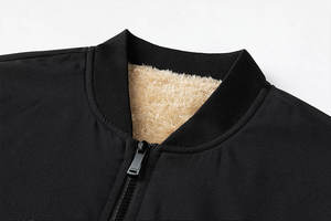 Chaqueta de aventura ligera para todo clima con características ajustables y chaqueta polar de diseño moderno para hombre - Product Image 6