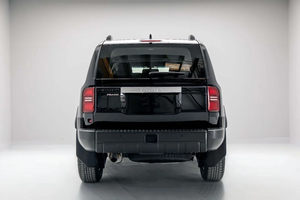 Como nuevo, precio asequible, 2026 Attitude Black TY - Land Cruiser Prado Estándar 2.4L Turbo 4x4 SUV, listo para enviar - Product Image 6