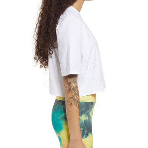 Camisetas cortas elegantes para mujer, material ligero y cómodo, adecuadas para uso al aire libre y moda casual diaria. - Product Image 4