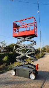 Plateforme de travail en hauteur compacte à ciseaux électriques JLG E2 1932, moteur haute efficacité, entretien intérieur, 7,6 m de hauteur de travail - Product Image 3