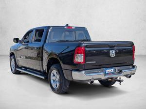 MEILLEURE ARRIVÉE! Véhicule commercial d'occasion 2022 1500 BigHorn/Lone Star A/T V-8 4.X.2 - Product Image 6