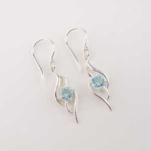 Pendientes de Plata de Ley con Topacio Azul Cielo, Piedra de Nacimiento de Diciembre, Joyería Hecha a Mano, Regalo para Mujer, Chapado en Oro Fino, para Fiesta - Product Image 5