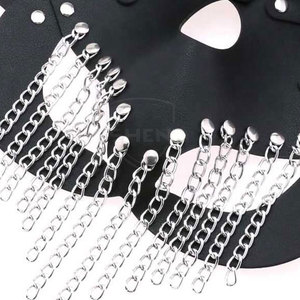 หน้ากากหนังคลาสสิกสำหรับผู้ใหญ่ สไตล์เซ็กซี่ พร้อมพื้นผิวหนังคุณภาพพรีเมียม และดีไซน์กระชับพอดีตัว สำหรับขายออนไลน์ - Product Image 2